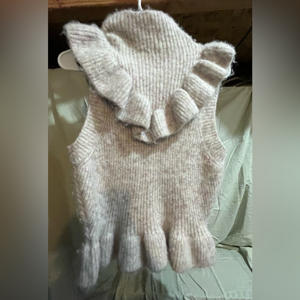 Zara Sleeveless Sweater Vest